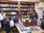 2015-02-24 Libri könyvesboltban jártunk 